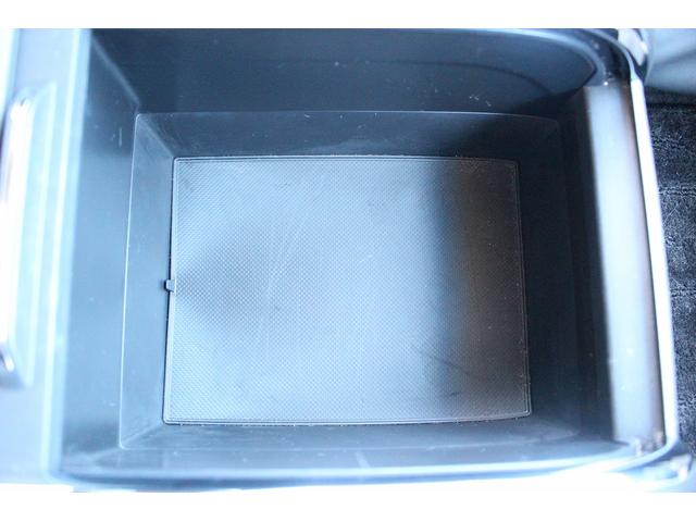 オデッセイハイブリッド ハイブリッドアブソルート・ＥＸホンダセンシング　中期型　禁煙車　純正９インチナビ　純正１１インチ後席モニター　アラウンドヴューモニター　ブラインドスポットモニター　ヒーター付きパワーシート　コーナーセンサー　駐車支援システム　両側電動スライド（61枚目）