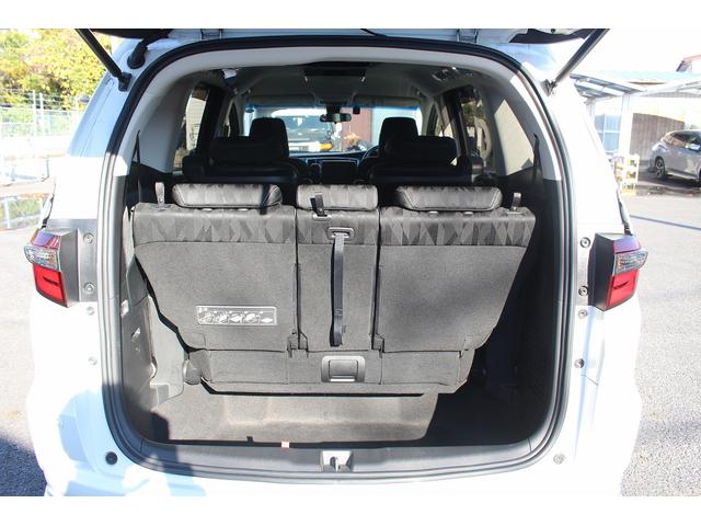 オデッセイハイブリッド ハイブリッドアブソルート・ＥＸホンダセンシング　中期型　禁煙車　純正９インチナビ　純正１１インチ後席モニター　アラウンドヴューモニター　ブラインドスポットモニター　ヒーター付きパワーシート　コーナーセンサー　駐車支援システム　両側電動スライド（69枚目）