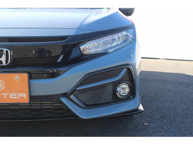 シビック ハッチバック　禁煙車　サンルーフ　ＯＰ本革シート　純正ナビ　フルセグ　バックカメラ　パワーシート　衝突軽減ブレーキシステム　アダクティブクルーズ　ブレーキホールド　パドルシフト　シートヒーター　スポーツアルミペダル（10枚目）