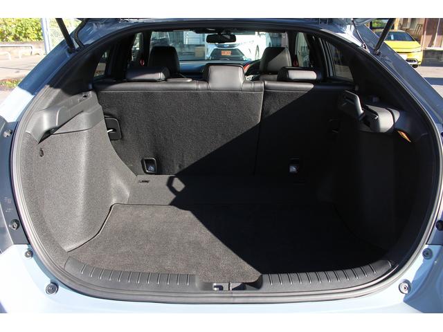 シビック ハッチバック　禁煙車　サンルーフ　ＯＰ本革シート　純正ナビ　フルセグ　バックカメラ　パワーシート　衝突軽減ブレーキシステム　アダクティブクルーズ　ブレーキホールド　パドルシフト　シートヒーター　スポーツアルミペダル（33枚目）