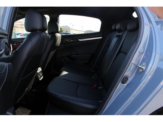 シビック ハッチバック　禁煙車　サンルーフ　ＯＰ本革シート　純正ナビ　フルセグ　バックカメラ　パワーシート　衝突軽減ブレーキシステム　アダクティブクルーズ　ブレーキホールド　パドルシフト　シートヒーター　スポーツアルミペダル（48枚目）