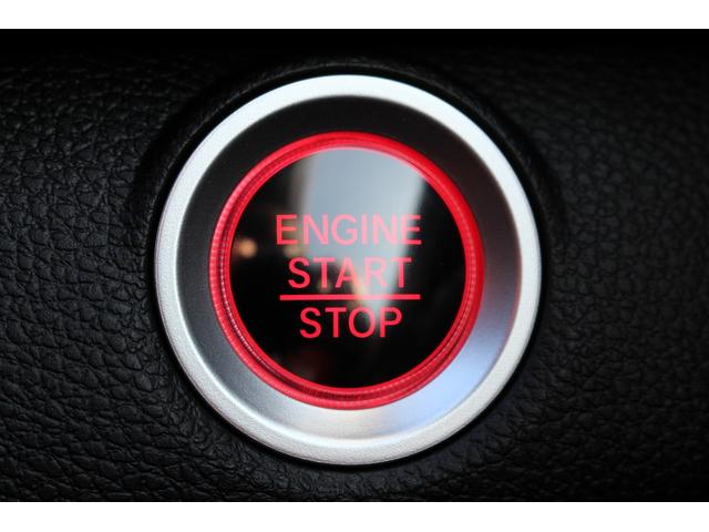 シビック ハッチバック　禁煙車　サンルーフ　ＯＰ本革シート　純正ナビ　フルセグ　バックカメラ　パワーシート　衝突軽減ブレーキシステム　アダクティブクルーズ　ブレーキホールド　パドルシフト　シートヒーター　スポーツアルミペダル（64枚目）