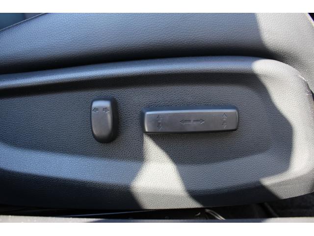 シビック ハッチバック　禁煙車　サンルーフ　ＯＰ本革シート　純正ナビ　フルセグ　バックカメラ　パワーシート　衝突軽減ブレーキシステム　アダクティブクルーズ　ブレーキホールド　パドルシフト　シートヒーター　スポーツアルミペダル（68枚目）