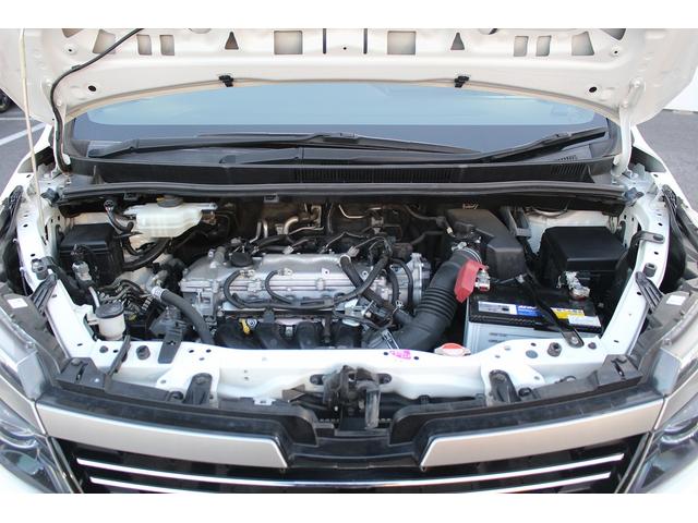 ヴォクシー ＺＳ　煌ＩＩ　禁煙車　純正９インチナビ　フルセグＴＶ　バックカメラ　後席モニター　衝突軽減　車線逸脱防止システム　両側電動スライドドア　先行者発信告知　純正１６インチアルミ　ビルトインＥＴＣ　アイドリングストップ（18枚目）