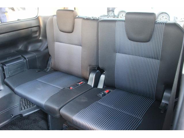 ヴォクシー ＺＳ　煌ＩＩ　禁煙車　純正９インチナビ　フルセグＴＶ　バックカメラ　後席モニター　衝突軽減　車線逸脱防止システム　両側電動スライドドア　先行者発信告知　純正１６インチアルミ　ビルトインＥＴＣ　アイドリングストップ（47枚目）