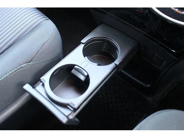 ヴォクシー ＺＳ　煌ＩＩ　禁煙車　純正９インチナビ　フルセグＴＶ　バックカメラ　後席モニター　衝突軽減　車線逸脱防止システム　両側電動スライドドア　先行者発信告知　純正１６インチアルミ　ビルトインＥＴＣ　アイドリングストップ（64枚目）