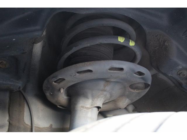 ヴォクシー ＺＳ　煌ＩＩ　禁煙車　純正９インチナビ　フルセグＴＶ　バックカメラ　後席モニター　衝突軽減　車線逸脱防止システム　両側電動スライドドア　先行者発信告知　純正１６インチアルミ　ビルトインＥＴＣ　アイドリングストップ（74枚目）