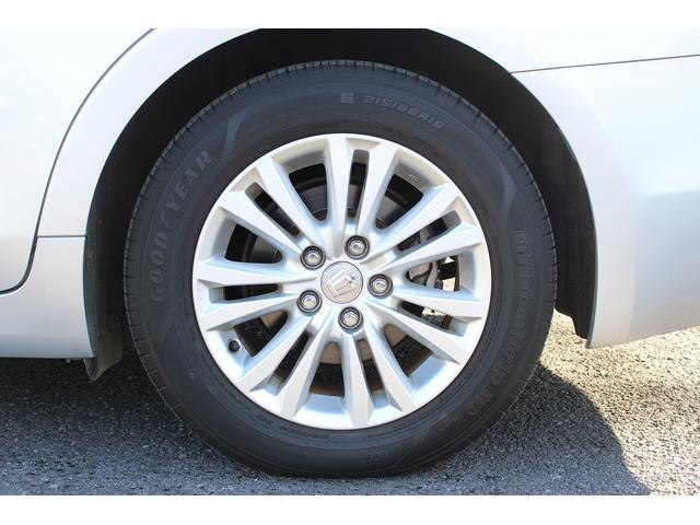 クラウンハイブリッド ロイヤルサルーン　禁煙車　純正８インチナビ　クリアランスソナー　フルセグＴＶ　バックカメラ　クルーズコントロール　シートヒーター　ＬＥＤヘッドライト　ビルトインＥＴＣ　前席パワーシート　トランクフードイージークローザー（14枚目）