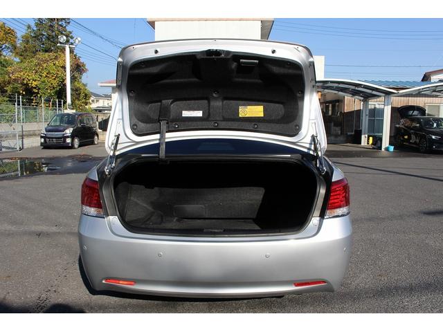 クラウンハイブリッド ロイヤルサルーン　禁煙車　純正８インチナビ　クリアランスソナー　フルセグＴＶ　バックカメラ　クルーズコントロール　シートヒーター　ＬＥＤヘッドライト　ビルトインＥＴＣ　前席パワーシート　トランクフードイージークローザー（39枚目）