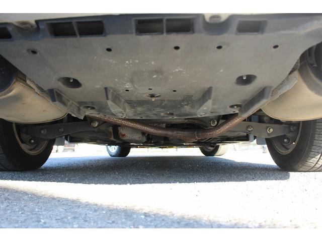 クラウンハイブリッド ロイヤルサルーン　禁煙車　純正８インチナビ　クリアランスソナー　フルセグＴＶ　バックカメラ　クルーズコントロール　シートヒーター　ＬＥＤヘッドライト　ビルトインＥＴＣ　前席パワーシート　トランクフードイージークローザー（71枚目）