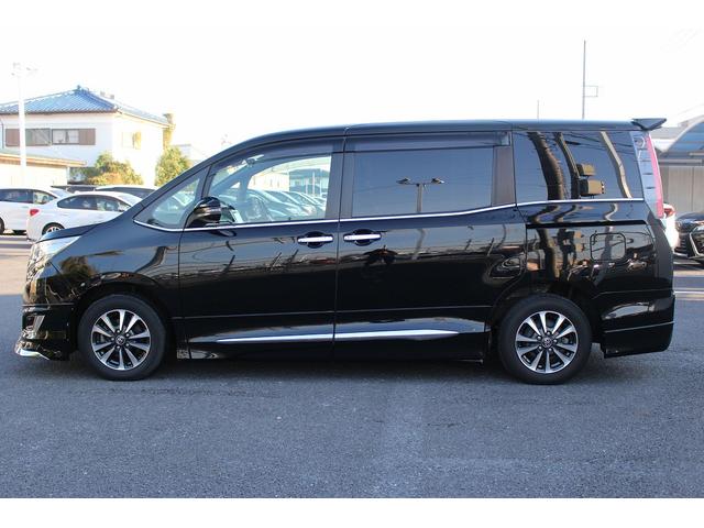 エスクァイア Ｇｉ　プレミアムパッケージ　後期型　禁煙車　フルモデリスタエアロ　衝突軽減ブレーキ　フルセグ　両側電動スライドドア　後席モニター　クルーズコントロール　純正１５インチアルミホイール　シートヒーター　ハーフレザー　レーンアシスト（9枚目）