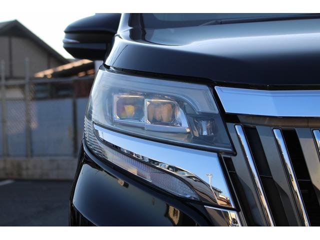 エスクァイア Ｇｉ　プレミアムパッケージ　後期型　禁煙車　フルモデリスタエアロ　衝突軽減ブレーキ　フルセグ　両側電動スライドドア　後席モニター　クルーズコントロール　純正１５インチアルミホイール　シートヒーター　ハーフレザー　レーンアシスト（12枚目）