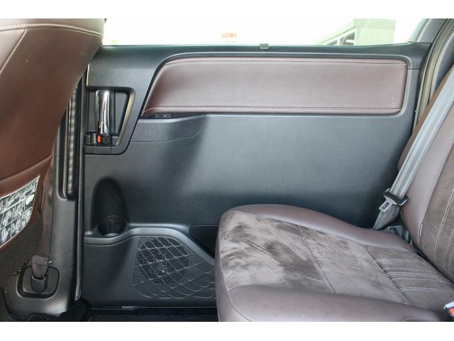 エスクァイア Ｇｉ　プレミアムパッケージ　後期型　禁煙車　フルモデリスタエアロ　衝突軽減ブレーキ　フルセグ　両側電動スライドドア　後席モニター　クルーズコントロール　純正１５インチアルミホイール　シートヒーター　ハーフレザー　レーンアシスト（42枚目）