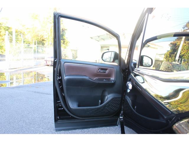 エスクァイア Ｇｉ　プレミアムパッケージ　後期型　禁煙車　フルモデリスタエアロ　衝突軽減ブレーキ　フルセグ　両側電動スライドドア　後席モニター　クルーズコントロール　純正１５インチアルミホイール　シートヒーター　ハーフレザー　レーンアシスト（44枚目）