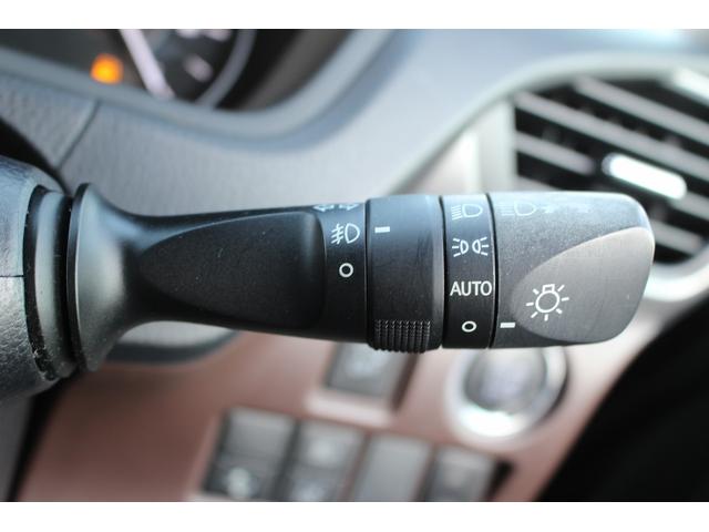 エスクァイア Ｇｉ　プレミアムパッケージ　後期型　禁煙車　フルモデリスタエアロ　衝突軽減ブレーキ　フルセグ　両側電動スライドドア　後席モニター　クルーズコントロール　純正１５インチアルミホイール　シートヒーター　ハーフレザー　レーンアシスト（53枚目）