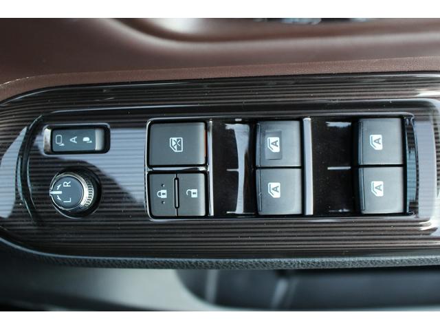 エスクァイア Ｇｉ　プレミアムパッケージ　後期型　禁煙車　フルモデリスタエアロ　衝突軽減ブレーキ　フルセグ　両側電動スライドドア　後席モニター　クルーズコントロール　純正１５インチアルミホイール　シートヒーター　ハーフレザー　レーンアシスト（55枚目）