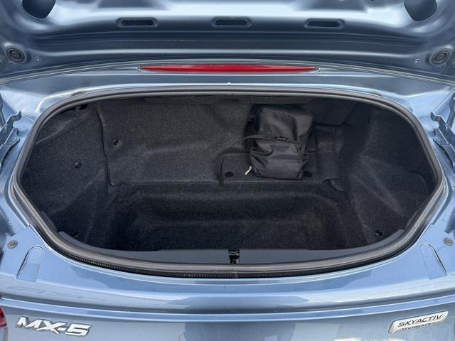 ロードスター Ｓ　禁煙車　６速ＭＴ　純正オーディオ　ＬＥＤヘッドライト　純正１６インチアルミホイール　ステアリングスイッチ　スマートキー（16枚目）