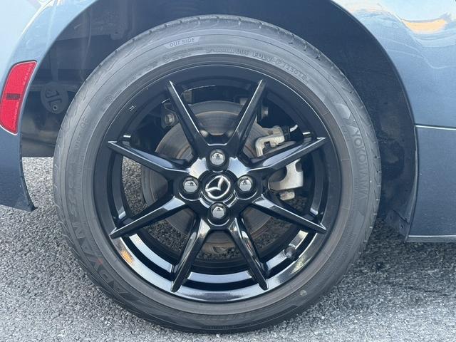 ロードスター Ｓ　禁煙車　６速ＭＴ　純正オーディオ　ＬＥＤヘッドライト　純正１６インチアルミホイール　ステアリングスイッチ　スマートキー（30枚目）