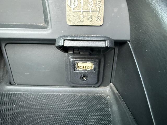 ロードスター Ｓ　禁煙車　６速ＭＴ　純正オーディオ　ＬＥＤヘッドライト　純正１６インチアルミホイール　ステアリングスイッチ　スマートキー（59枚目）