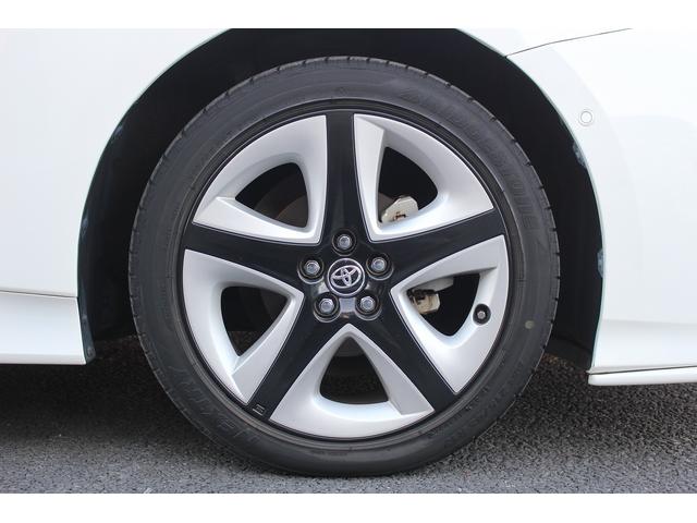 プリウス Ａツーリングセレクション　禁煙車　ＴＲＤフルエアロ　バックカメラ　フルセグ　クルーズコントロール　シートヒーター　ＥＴＣ２．０　ヘッドアップディスプレイ　レーンアシスト　パークアシスト　オートマチックハイビーム（14枚目）