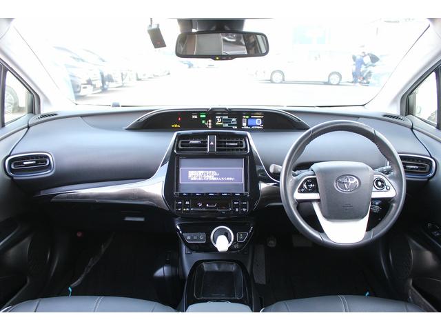 プリウス Ａツーリングセレクション　禁煙車　ＴＲＤフルエアロ　バックカメラ　フルセグ　クルーズコントロール　シートヒーター　ＥＴＣ２．０　ヘッドアップディスプレイ　レーンアシスト　パークアシスト　オートマチックハイビーム（17枚目）