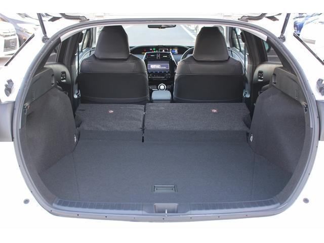 プリウス Ａツーリングセレクション　禁煙車　ＴＲＤフルエアロ　バックカメラ　フルセグ　クルーズコントロール　シートヒーター　ＥＴＣ２．０　ヘッドアップディスプレイ　レーンアシスト　パークアシスト　オートマチックハイビーム（40枚目）