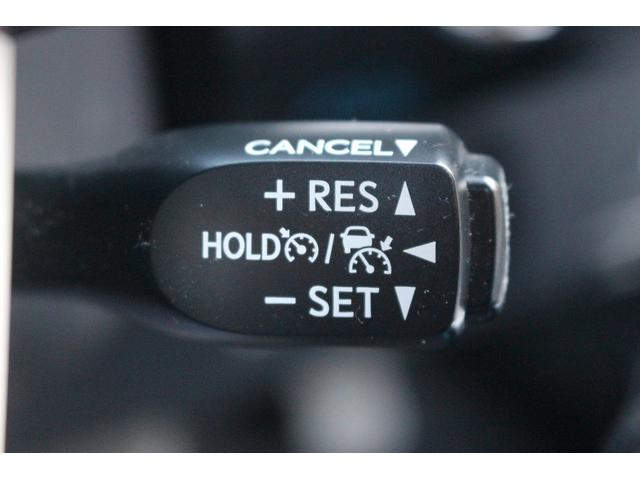 プリウス Ａツーリングセレクション　禁煙車　ＴＲＤフルエアロ　バックカメラ　フルセグ　クルーズコントロール　シートヒーター　ＥＴＣ２．０　ヘッドアップディスプレイ　レーンアシスト　パークアシスト　オートマチックハイビーム（51枚目）