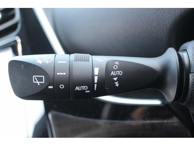 プリウス Ａツーリングセレクション　禁煙車　ＴＲＤフルエアロ　バックカメラ　フルセグ　クルーズコントロール　シートヒーター　ＥＴＣ２．０　ヘッドアップディスプレイ　レーンアシスト　パークアシスト　オートマチックハイビーム（53枚目）