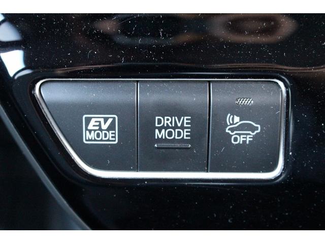 プリウス Ａツーリングセレクション　禁煙車　ＴＲＤフルエアロ　バックカメラ　フルセグ　クルーズコントロール　シートヒーター　ＥＴＣ２．０　ヘッドアップディスプレイ　レーンアシスト　パークアシスト　オートマチックハイビーム（65枚目）