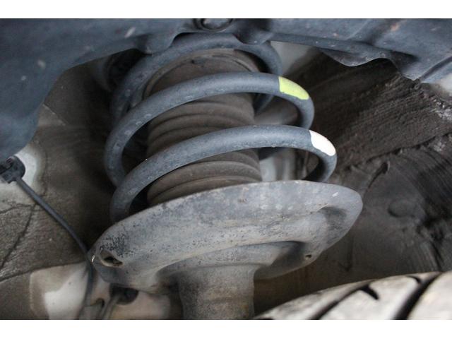 プリウス Ａツーリングセレクション　禁煙車　ＴＲＤフルエアロ　バックカメラ　フルセグ　クルーズコントロール　シートヒーター　ＥＴＣ２．０　ヘッドアップディスプレイ　レーンアシスト　パークアシスト　オートマチックハイビーム（72枚目）