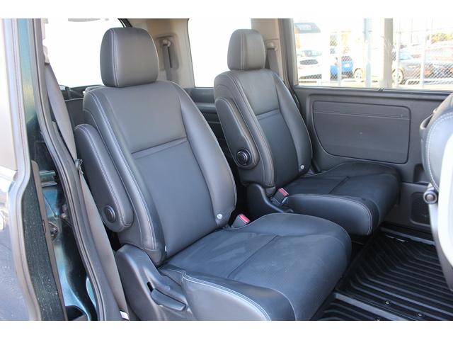 ステップワゴンスパーダ ｅ：ＨＥＶスパーダ　Ｇ・ＥＸ　ホンダセンシング　禁煙車　社外９インチナビ　フルセグ　アラウンドビューカメラ　ホンダセンシング　両側電動スライドドア　シートヒーター　アダプティブクルーズコントロール　ビルドインＥＴＣ２．０　ハーフレザー　純正１６ＡＷ（16枚目）