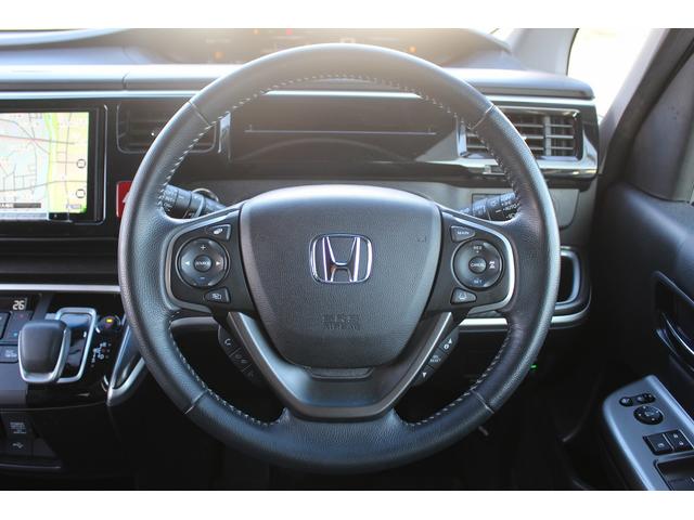 ステップワゴンスパーダ ｅ：ＨＥＶスパーダ　Ｇ・ＥＸ　ホンダセンシング　禁煙車　社外９インチナビ　フルセグ　アラウンドビューカメラ　ホンダセンシング　両側電動スライドドア　シートヒーター　アダプティブクルーズコントロール　ビルドインＥＴＣ２．０　ハーフレザー　純正１６ＡＷ（20枚目）