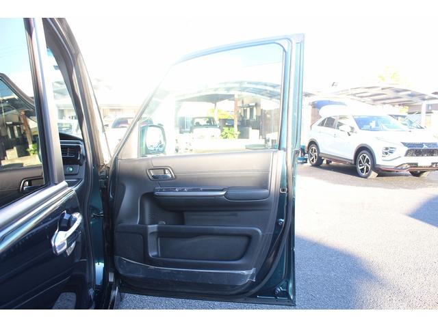 ステップワゴンスパーダ ｅ：ＨＥＶスパーダ　Ｇ・ＥＸ　ホンダセンシング　禁煙車　社外９インチナビ　フルセグ　アラウンドビューカメラ　ホンダセンシング　両側電動スライドドア　シートヒーター　アダプティブクルーズコントロール　ビルドインＥＴＣ２．０　ハーフレザー　純正１６ＡＷ（37枚目）