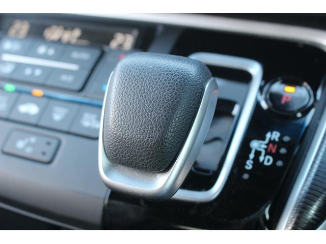 ステップワゴンスパーダ ｅ：ＨＥＶスパーダ　Ｇ・ＥＸ　ホンダセンシング　禁煙車　社外９インチナビ　フルセグ　アラウンドビューカメラ　ホンダセンシング　両側電動スライドドア　シートヒーター　アダプティブクルーズコントロール　ビルドインＥＴＣ２．０　ハーフレザー　純正１６ＡＷ（66枚目）