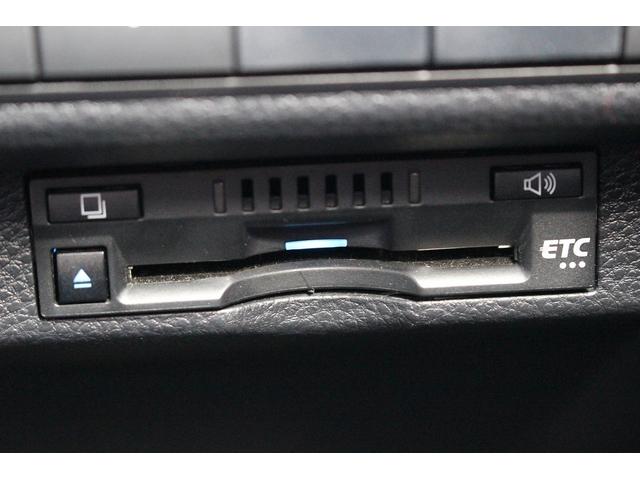 カローラ ダブルバイビー 禁煙車 6MT 9型純正ディスプレイ バックカメラ 衝突軽減 運転支援 レーダークルーズ 寒冷地仕様 オートハイビーム コーナーセンサー ロードサインアシスト ミラーキャスト ホールドブレーキ(8枚目)