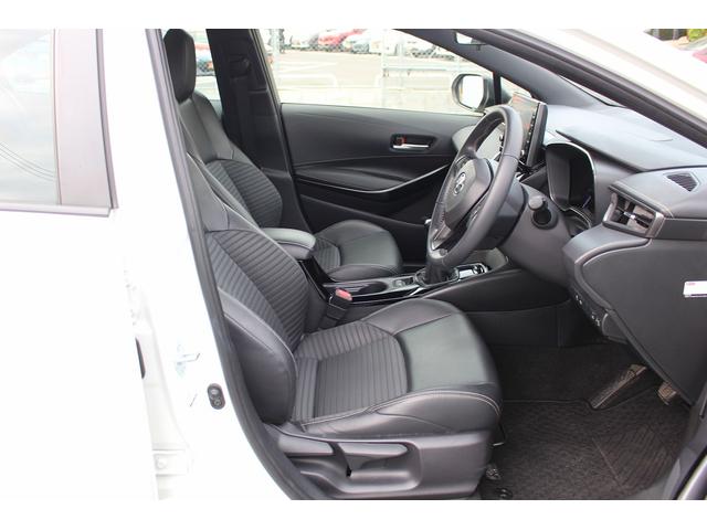 カローラ ダブルバイビー 禁煙車 6MT 9型純正ディスプレイ バックカメラ 衝突軽減 運転支援 レーダークルーズ 寒冷地仕様 オートハイビーム コーナーセンサー ロードサインアシスト ミラーキャスト ホールドブレーキ(42枚目)