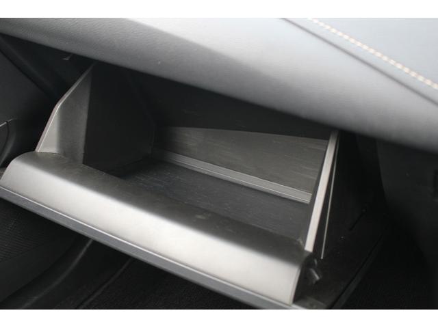 カローラ ダブルバイビー 禁煙車 6MT 9型純正ディスプレイ バックカメラ 衝突軽減 運転支援 レーダークルーズ 寒冷地仕様 オートハイビーム コーナーセンサー ロードサインアシスト ミラーキャスト ホールドブレーキ(70枚目)