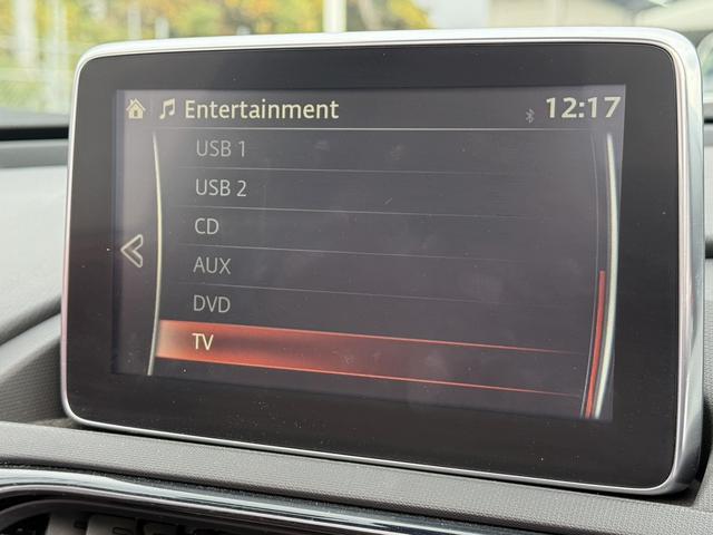 ロードスターＲＦ ＶＳ　６ＭＴ　茶革シート　純正ナビ　フルセグ　バックカメラ　シートヒーター　ブラインドスポットモニター　ＥＴＣ　横滑り防止　アイドリングストップ　運転支援　電動格納メタルトップ　ＬＥＤヘッドライト（42枚目）