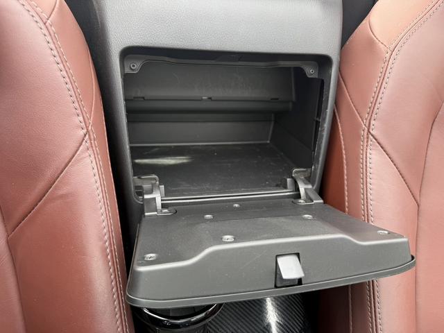 ロードスターＲＦ ＶＳ　６ＭＴ　茶革シート　純正ナビ　フルセグ　バックカメラ　シートヒーター　ブラインドスポットモニター　ＥＴＣ　横滑り防止　アイドリングストップ　運転支援　電動格納メタルトップ　ＬＥＤヘッドライト（47枚目）