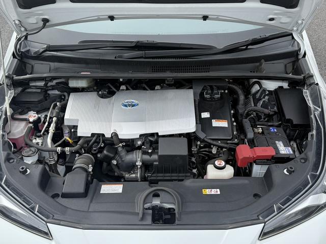 プリウス Ｓ　後期型　禁煙車　純正ナビ　バックカメラ　トヨタセーフティセンスＰ　アダプティブクルーズコントロール　衝突軽減ブレーキシステム　アクセサリーコンセント１００Ｖ　ビルトインＥＴＣ　オートハイビーム（19枚目）