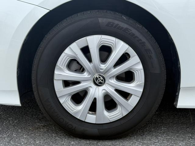 プリウス Ｓ　後期型　禁煙車　純正ナビ　バックカメラ　トヨタセーフティセンスＰ　アダプティブクルーズコントロール　衝突軽減ブレーキシステム　アクセサリーコンセント１００Ｖ　ビルトインＥＴＣ　オートハイビーム（28枚目）
