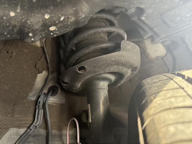 プリウス Ｓ　後期型　禁煙車　純正ナビ　バックカメラ　トヨタセーフティセンスＰ　アダプティブクルーズコントロール　衝突軽減ブレーキシステム　アクセサリーコンセント１００Ｖ　ビルトインＥＴＣ　オートハイビーム（35枚目）