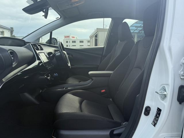 プリウス Ｓ　後期型　禁煙車　純正ナビ　バックカメラ　トヨタセーフティセンスＰ　アダプティブクルーズコントロール　衝突軽減ブレーキシステム　アクセサリーコンセント１００Ｖ　ビルトインＥＴＣ　オートハイビーム（47枚目）