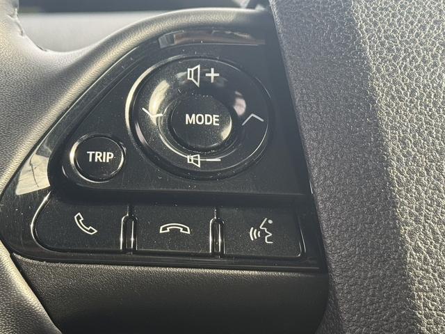 プリウス Ｓ　後期型　禁煙車　純正ナビ　バックカメラ　トヨタセーフティセンスＰ　アダプティブクルーズコントロール　衝突軽減ブレーキシステム　アクセサリーコンセント１００Ｖ　ビルトインＥＴＣ　オートハイビーム（50枚目）