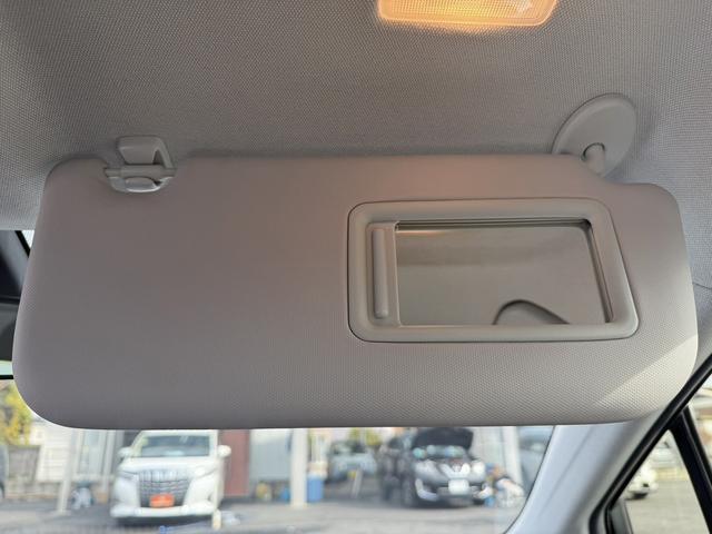 プリウス Ｓ　後期型　禁煙車　純正ナビ　バックカメラ　トヨタセーフティセンスＰ　アダプティブクルーズコントロール　衝突軽減ブレーキシステム　アクセサリーコンセント１００Ｖ　ビルトインＥＴＣ　オートハイビーム（63枚目）