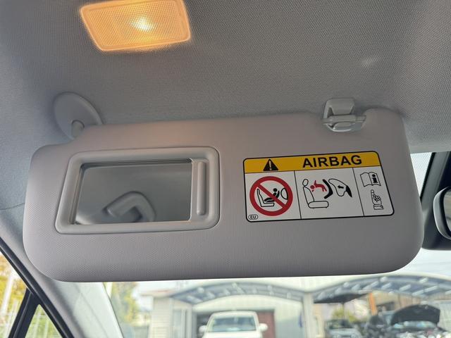 プリウス Ｓ　後期型　禁煙車　純正ナビ　バックカメラ　トヨタセーフティセンスＰ　アダプティブクルーズコントロール　衝突軽減ブレーキシステム　アクセサリーコンセント１００Ｖ　ビルトインＥＴＣ　オートハイビーム（64枚目）