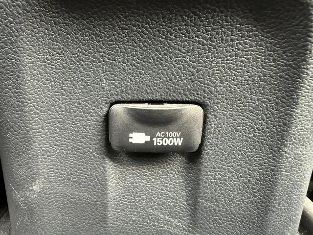 プリウス Ｓ　後期型　禁煙車　純正ナビ　バックカメラ　トヨタセーフティセンスＰ　アダプティブクルーズコントロール　衝突軽減ブレーキシステム　アクセサリーコンセント１００Ｖ　ビルトインＥＴＣ　オートハイビーム（67枚目）