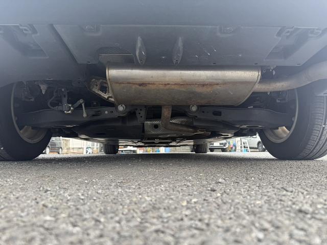 プリウス Ｓ　後期型　禁煙車　純正ナビ　バックカメラ　トヨタセーフティセンスＰ　アダプティブクルーズコントロール　衝突軽減ブレーキシステム　アクセサリーコンセント１００Ｖ　ビルトインＥＴＣ　オートハイビーム（68枚目）