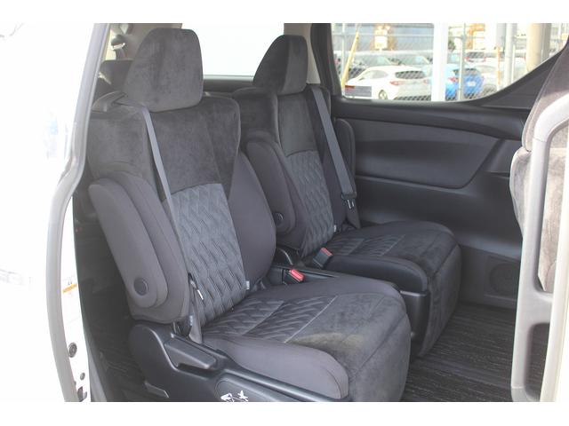 アルファード ２．５Ｓ　後期型　禁煙車　純正９インチナビ　バックモニター　アダプティブクルーズコントロール　トヨタセーフティセンス　衝突軽減ブレーキシステム　ビルトインＥＴＣ　両側電動スライドドア　オートマチックハイビーム（16枚目）