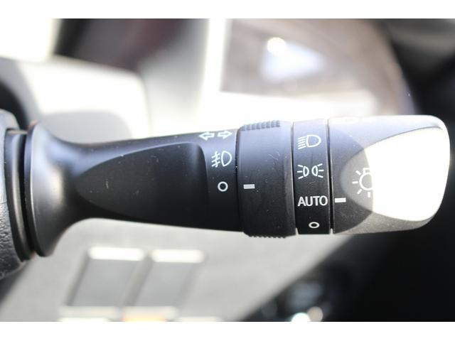 アルファード ２．５Ｓ　後期型　禁煙車　純正９インチナビ　バックモニター　アダプティブクルーズコントロール　トヨタセーフティセンス　衝突軽減ブレーキシステム　ビルトインＥＴＣ　両側電動スライドドア　オートマチックハイビーム（57枚目）